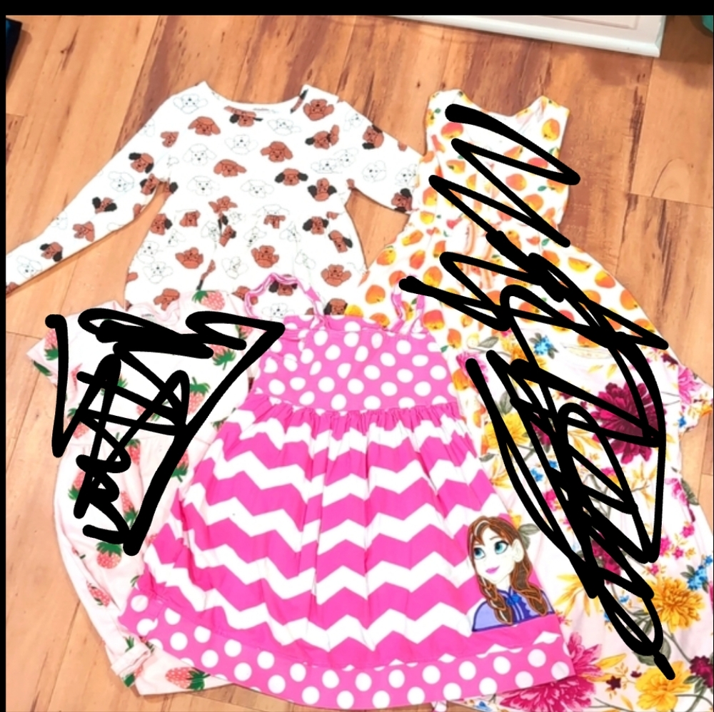 2 pack of 5T casual play girl dresses Dog And Frozen Anna